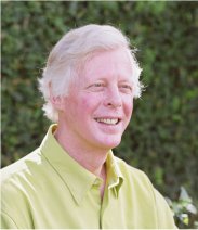 Headshot of Professor J. Edward Chamberlin.